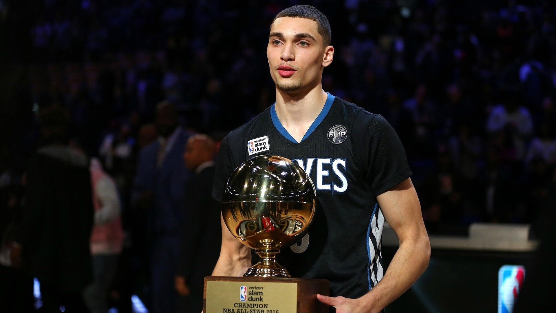 赛季末转会谈判升温，多队就核心薪资谈判加速