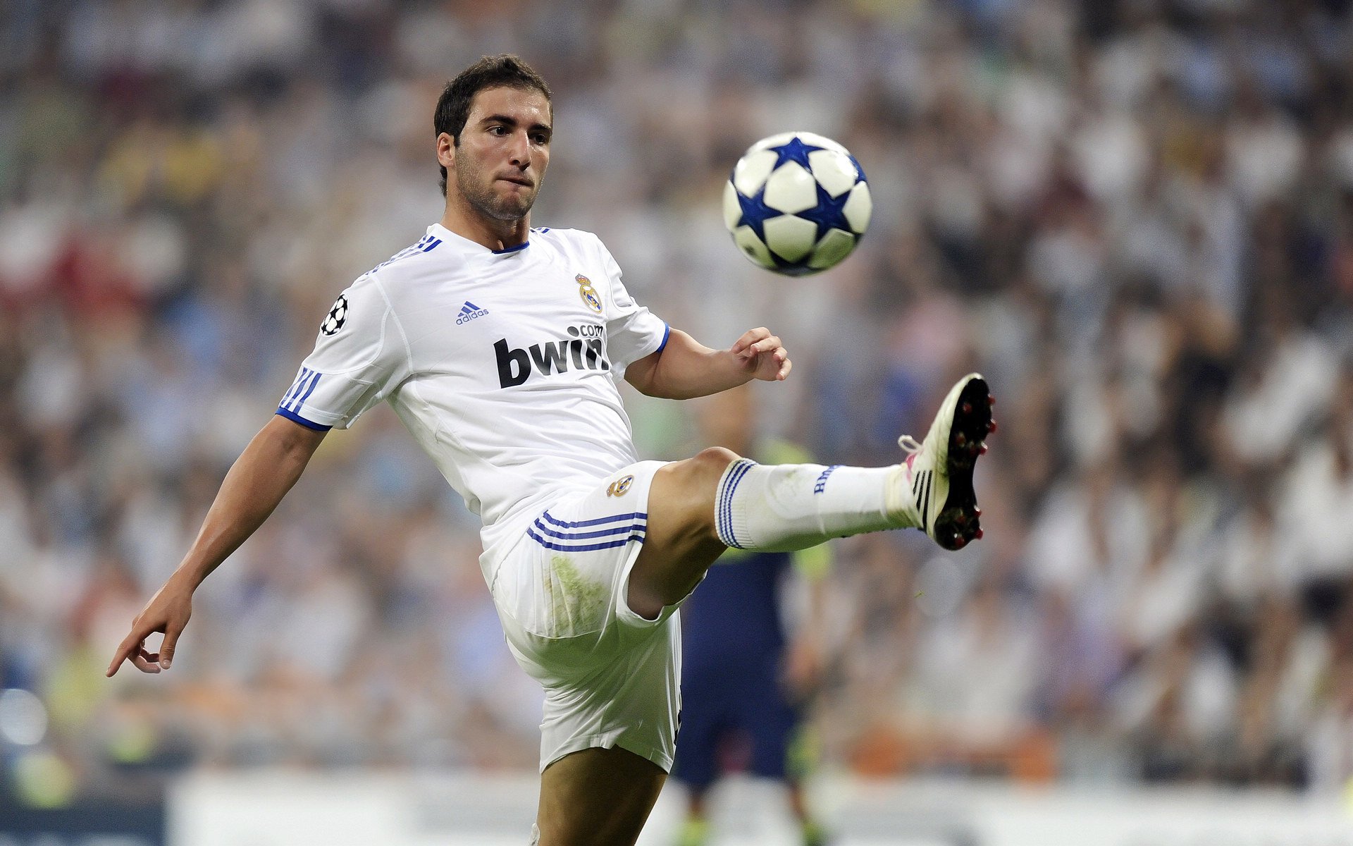 kaiyun网站-勒布朗迎来生涯第22个赛季，誓言再冲一冠，勒布朗打了几个赛季